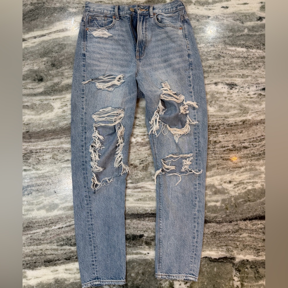 American Eagle High Rise Mom Jean Light Blue Distressed Straight Leg Jeans